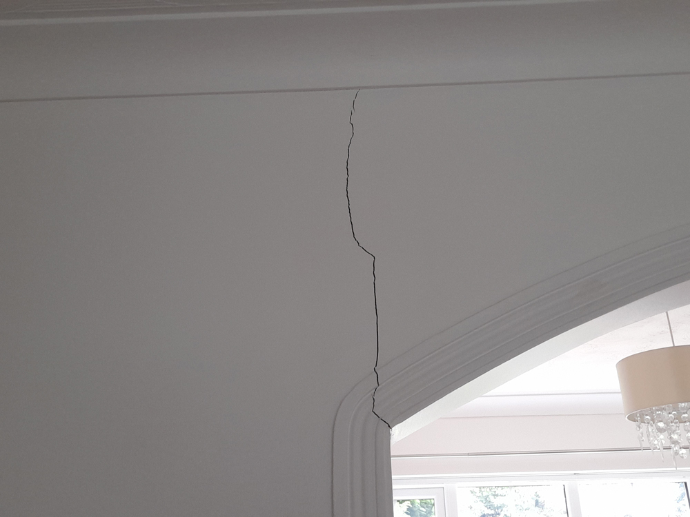Cracks in a house in Scunthorpe Lincolnshire