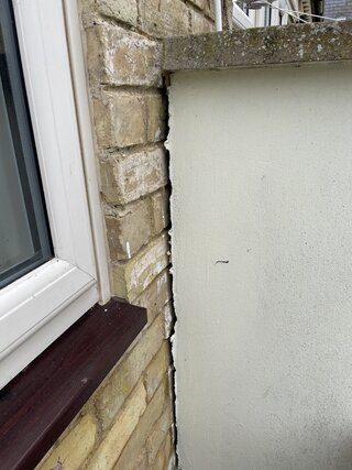 cracks in house wall peterborough cambridgeshire
