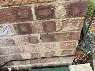 cracks in house wall ipswich suffolk