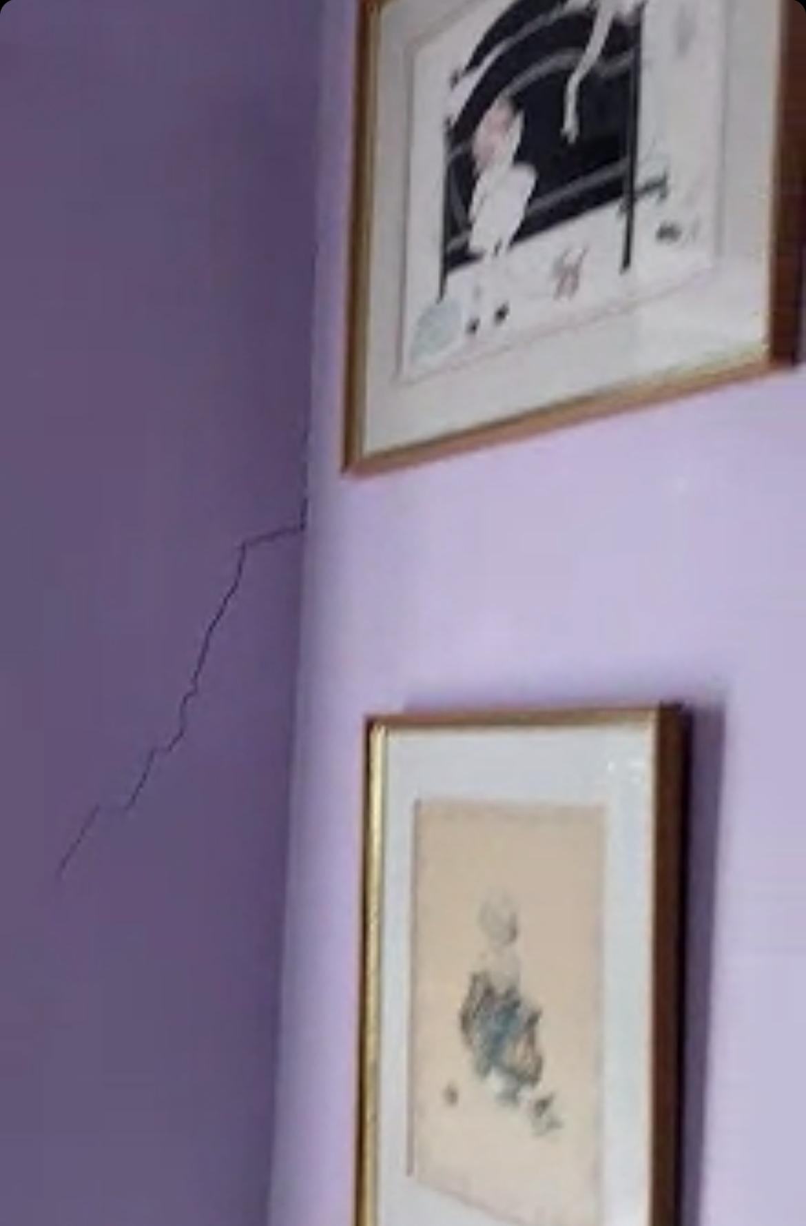cracks in house wall Reigate Redhill Surrey